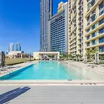 Primestay - Burj Royale 3Br Plus Maids