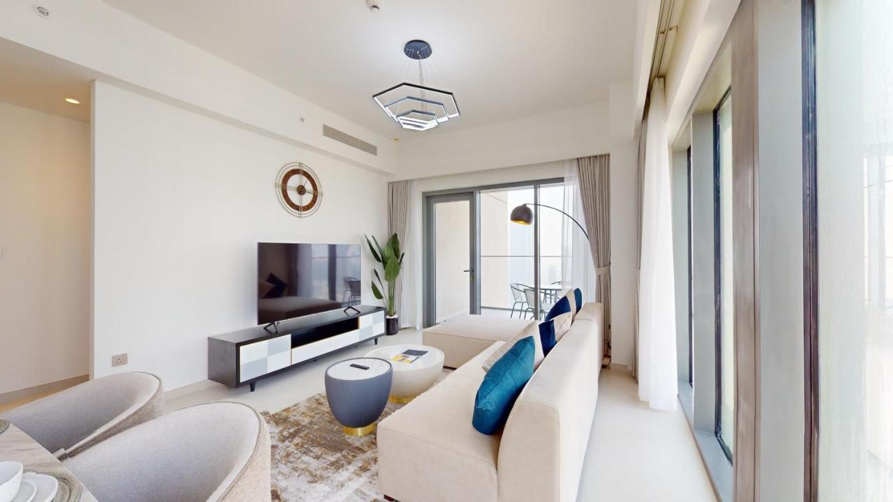 Primestay - Burj Royale 3br Maids * Dubai