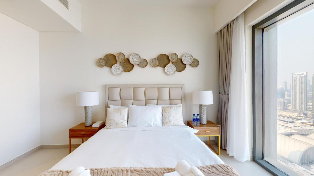 Primestay - Burj Royale 3br Maids Apartment *