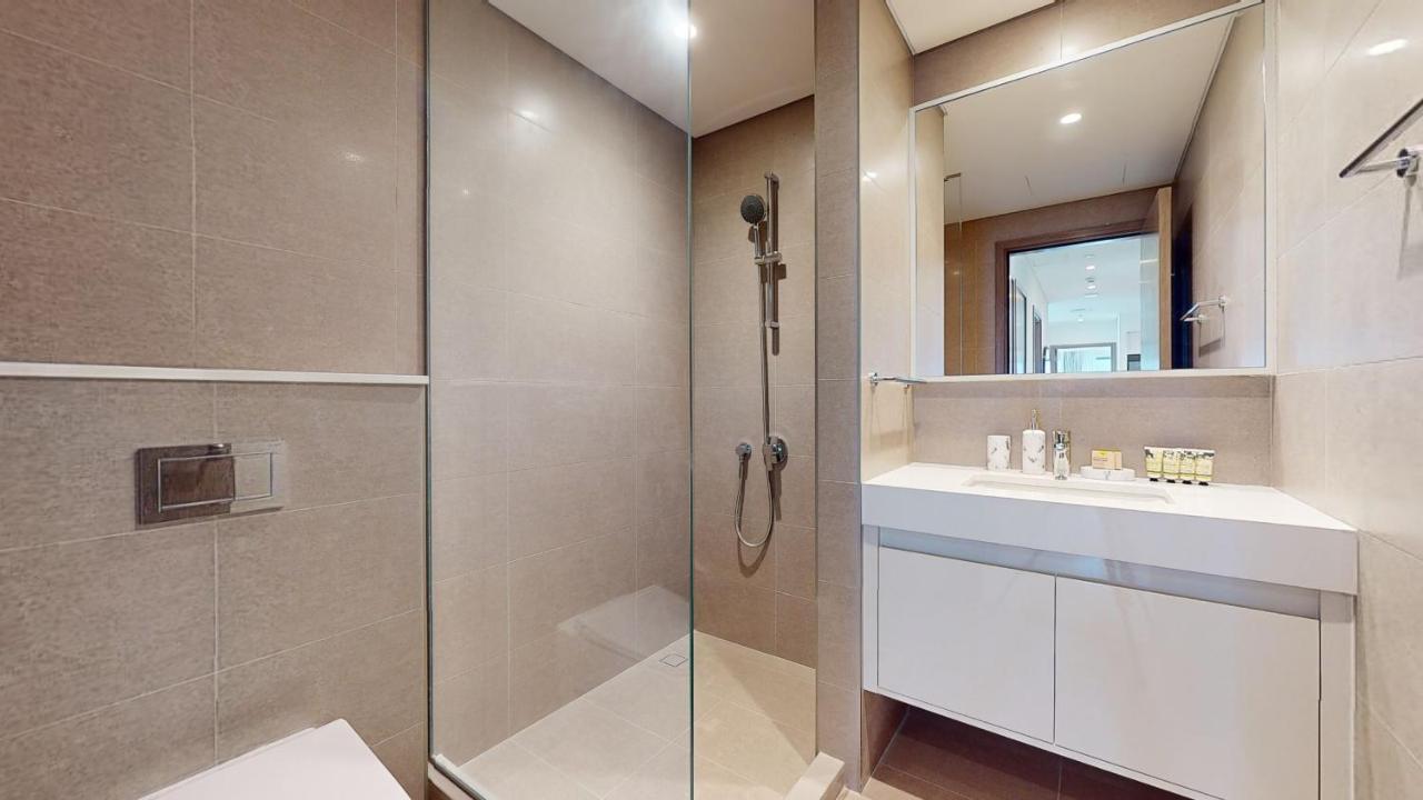 Primestay - Burj Royale 3br Maids Apartment Dubai