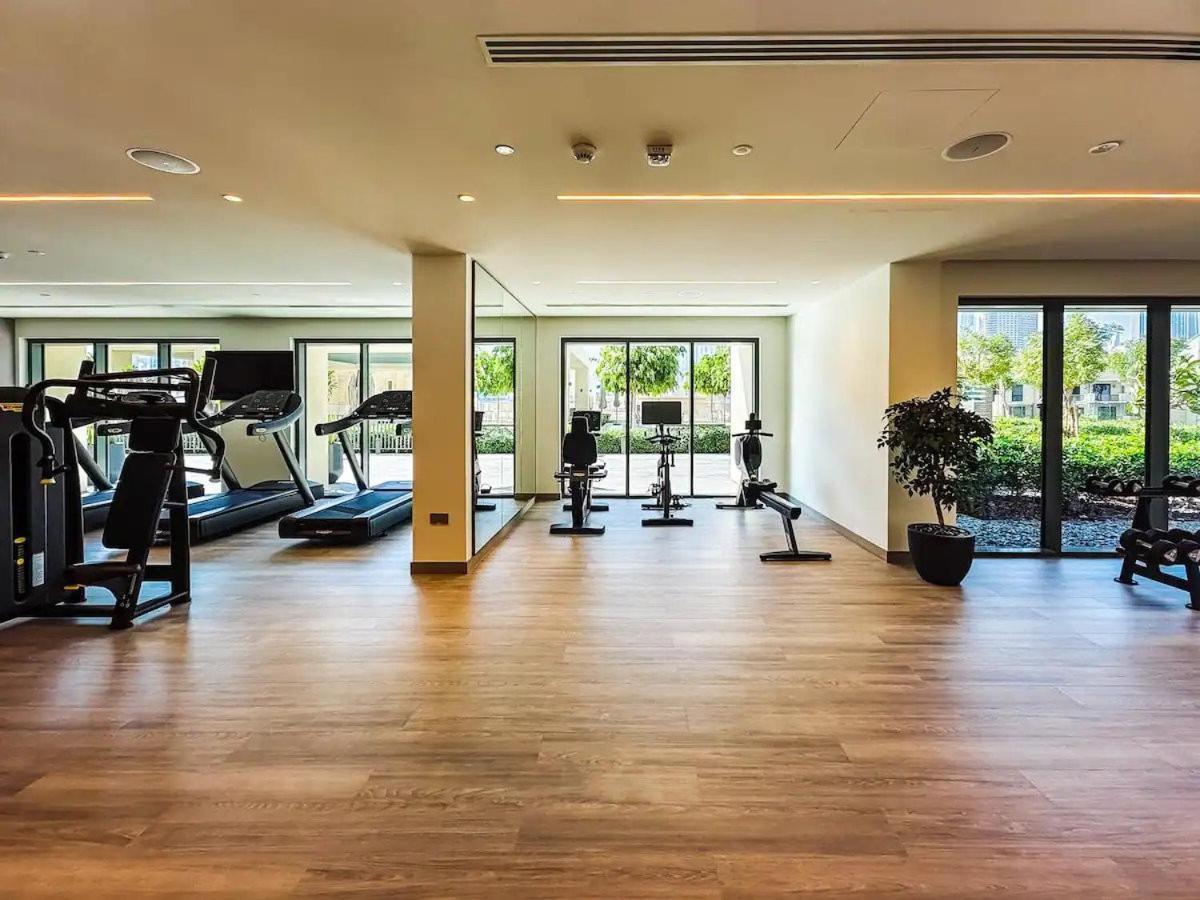 Primestay - Burj Royale 3br Maids * Dubai